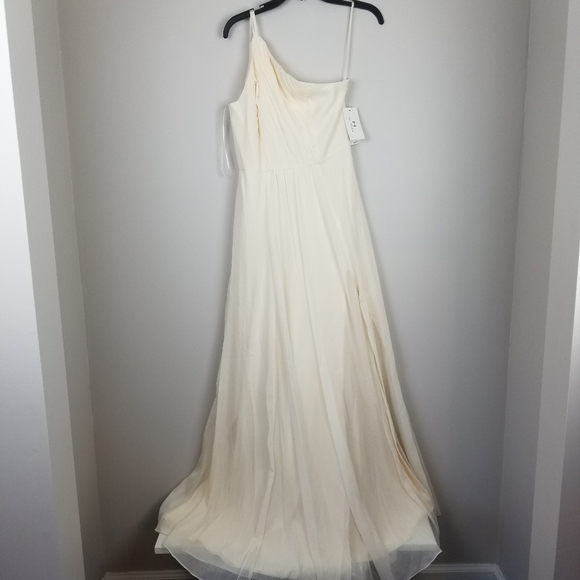 H by Halston Dresses & Skirts - H Halston one shoulder gown cream